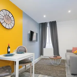 https://les-poissons-t2-hypercentre-chic-et-cosy-wifi-par-sovalfi.hotels-rhonealpes.com