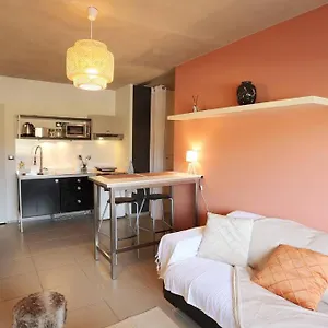 https://appartement-le-saint-roch-1-avignon.fr-provencehotel.com